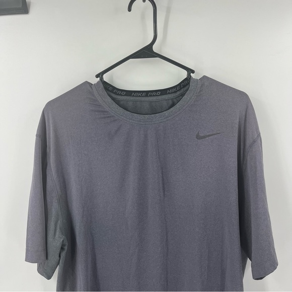 Nike pro fitted Athletic ShortSleeve Shirt - Picture 4 of 6